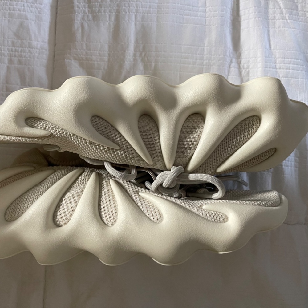 Yeezy 450 - Picture 7 of 10
